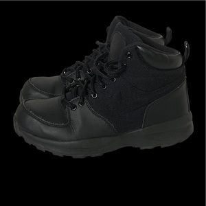Nike ACG black leather Boots Boys Sz 7